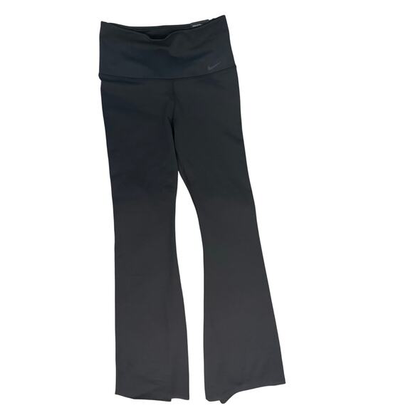 Nike Sculpt Victory Tight Fit High Rise Black Flare Leg Pants Size M NWT - Picture 1 of 8